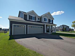18112 Dunbury Ct, Farmington, MN 55024-7367