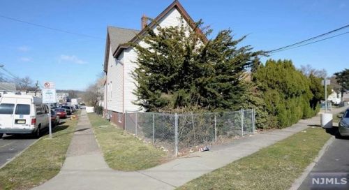 126 Trenton Ave, Paterson NJ  07513-1162 exterior