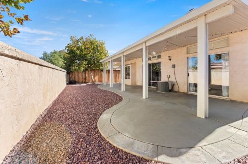 27480 Jon Christian Pl, Temecula CA  92591-6127 exterior