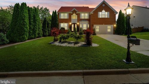 5842 Rhode Island Dr, Woodbridge, VA 22193-3832