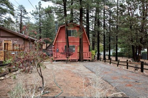 1124 Myrtle Ave, Big Bear City, CA 92314-9422