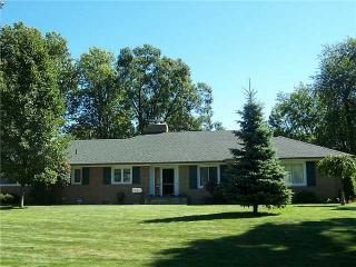 3618 Cavalear Dr, Toledo, OH 43606-1145