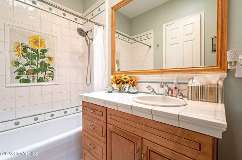 300 Michaels Ranch Dr, Sedona AZ 86336-9526 exterior