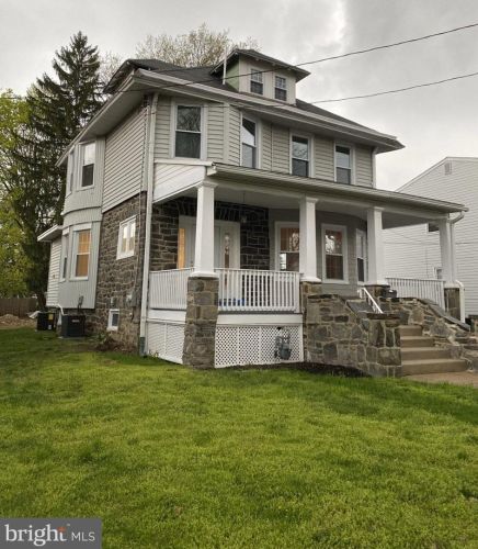 1308 Amosland Rd, Prospect Park, PA 19076-1106