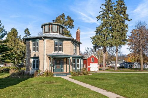 610 Liberty St, Ripon WI  54971-1220 exterior