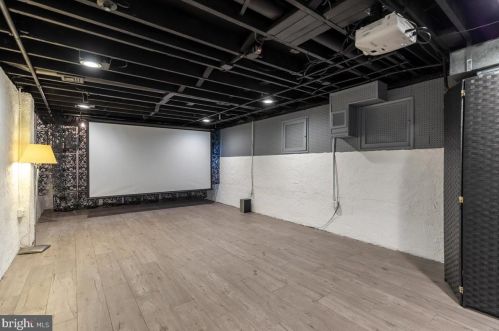 1 Fieldston Rd, Princeton NJ 08540-6453 exterior