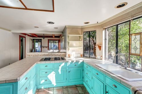 3707 Linwood Pl, Riverside CA 92506-1815 exterior