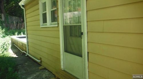 114 Hackensack Ave, Ridgefield Park NJ  07660-1435 exterior