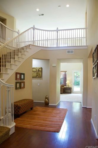 29128 Valley Oak Pl, Santa Clarita, CA 91390-4195