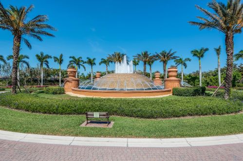9014 Cascada Way, Naples FL  34114-6461 exterior