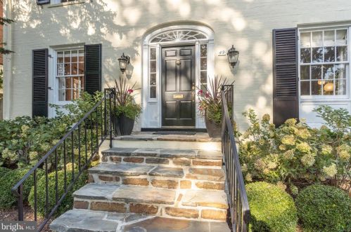 49 Observatory Cir, Washington, DC 20008-3611