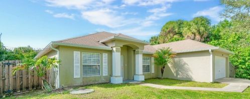 1014 Firestone Ave, Fort Pierce, FL 34953-3601