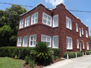 811 Concord St, Orlando FL  32805-1420 exterior