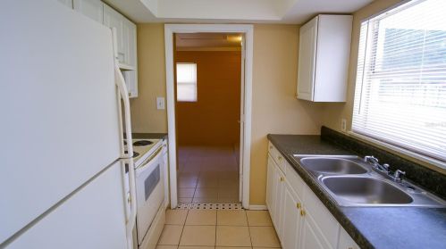 1310 Waterview Blvd, Lakeland FL  33801-6752 exterior