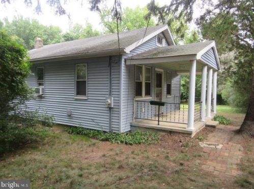 1339 Red Lion Rd, Bear DE  19701-1818 exterior