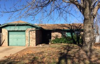 609 Carson Dr, Mustang, OK 73064-3545