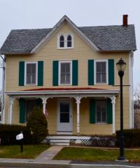 5 Sycamore St, Upper Makefield PA  18940-1510 exterior