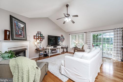 117 Riverside Dr, Bybee VA  22963-2020 exterior