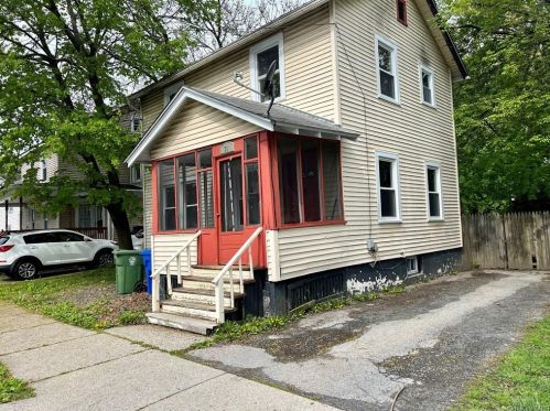 31 Wallkill Ave, Middletown, NY 10940-5634