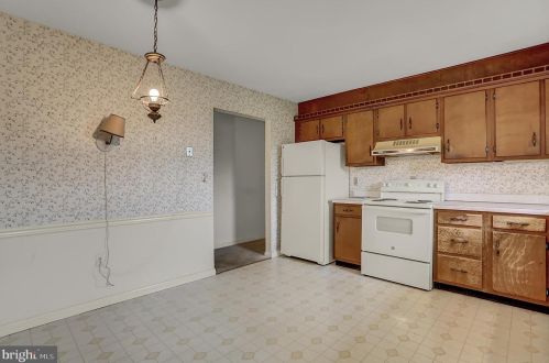 1500 Terrace Ave, Carlisle PA  17013-9369 exterior