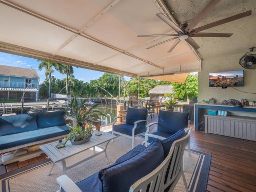 624 12th Ter, Boynton Beach, FL 33435-3200