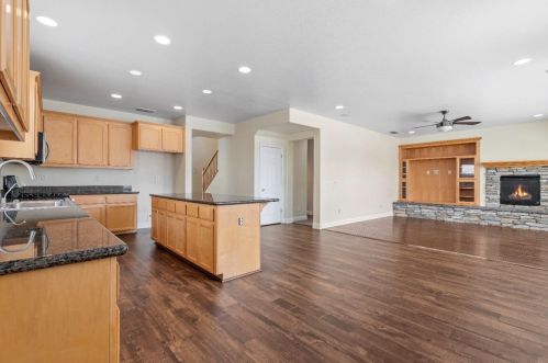 2228 Clock Tower Ct, Riverbank CA  95367-9427 exterior