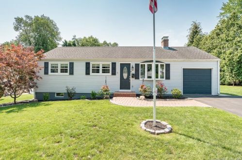 783 Nott St, Hartford, CT 06109-1446