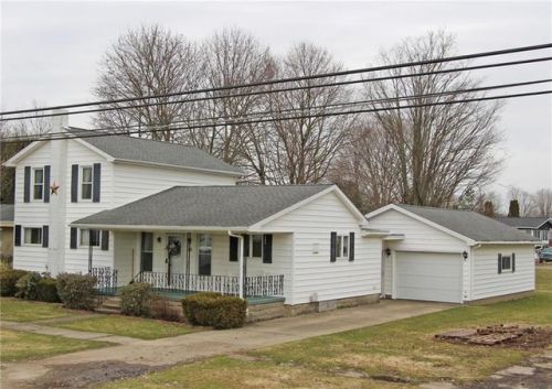 20 Market St, Corry, PA 16407-9180