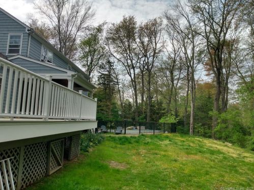 54 Ridgecrest Rd, Stamford, CT 06903-3118