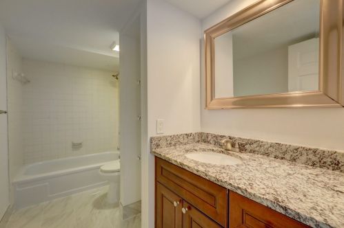 1312 13th Ct, West Palm Beach FL  33410-5111 exterior