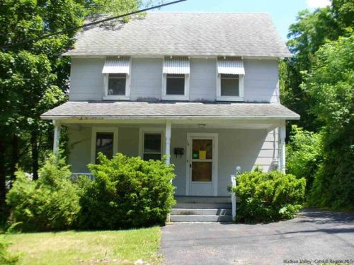 16 Nevins St, Ellenville, NY 12428-2608