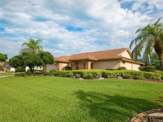 3819 Spyglass Hill Rd, Sarasota, FL 34238-2824