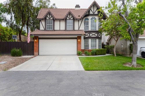 19824 Collins Rd, Santa Clarita, CA 91351-4836