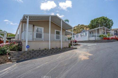 30000 Hasley Canyon Rd, Santa Clarita, CA 91384-3202