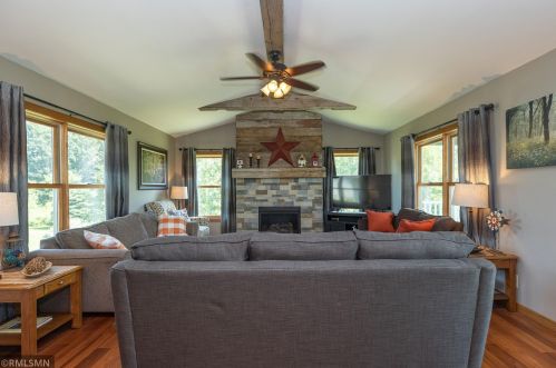 1748 30th Ave, Hammond WI  54015-5215 exterior