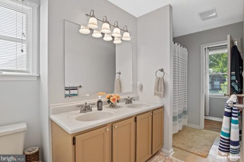 12 York Ct, Erial NJ  08081-2180 exterior