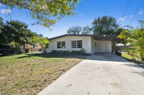 115 Roselyn Ave, Fort Pierce, FL 34982-3440