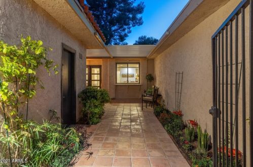 5426 77th St, Scottsdale, AZ 85250-6823