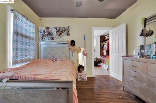 2283 80th Ave, Oakland CA  94605-3266 exterior