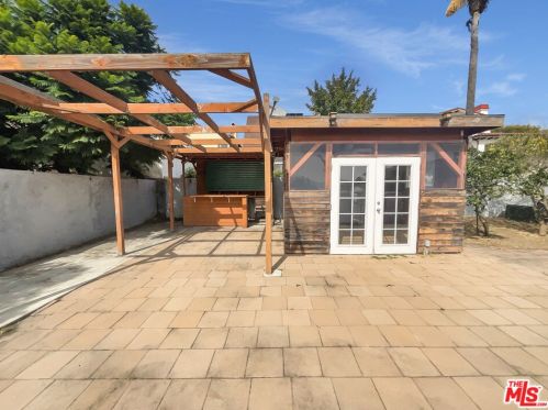 2305 Ralston Ln, Redondo Beach CA  90278-5219 exterior