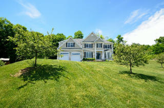 13 Timber Brook Rd, Farmington CT  06032-2088 exterior