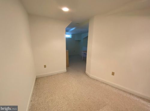 408 Sayre Dr, Princeton NJ  08540-5853 exterior