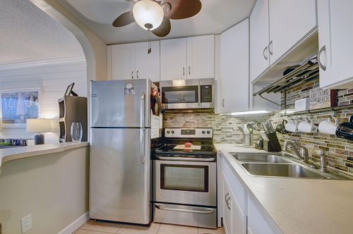 254 Chatham M, West Palm Beach, FL 33417-1839