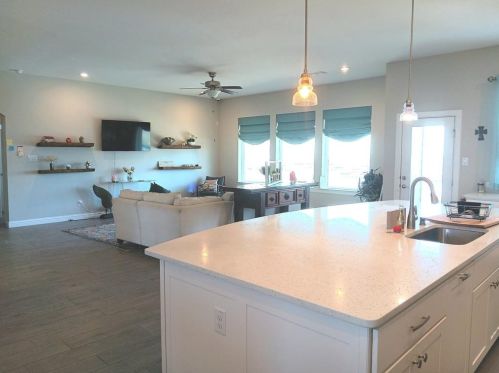 5126 Allen Cay Dr, Texas City TX  77590-1413 exterior