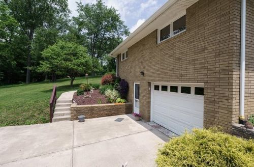 220 Cherry Valley Rd, Mc Donald, PA 15057-3048