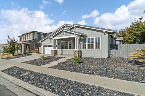 1103 Jasmine Dr, Grayson, CA 95363-9090