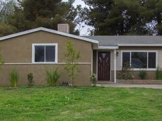 824 Blossom St, Bakersfield CA  93306-5804 exterior