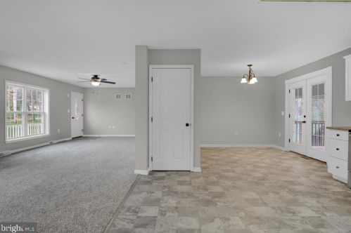 60 Cold Springs Rd, Carlisle PA 17015-9113 exterior