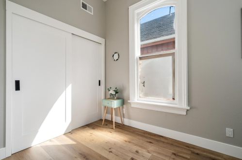 1433 Adeline St, Oakland CA  94607-2800 exterior