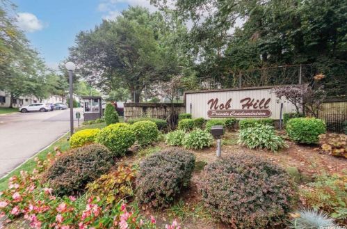 99 Richmond Blvd, Hauppauge NY  11779-3422 exterior